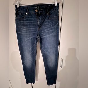 White House Black Market Skinny high-rise ankle denim